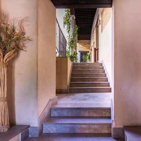 Atico Junto Al Albaicin Con Terraza Lejlighed Granada Eksteriør billede