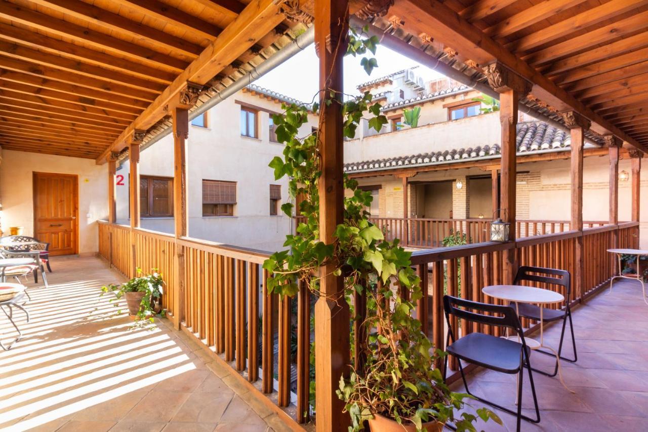 Atico Junto Al Albaicin Con Terraza Lejlighed Granada Eksteriør billede